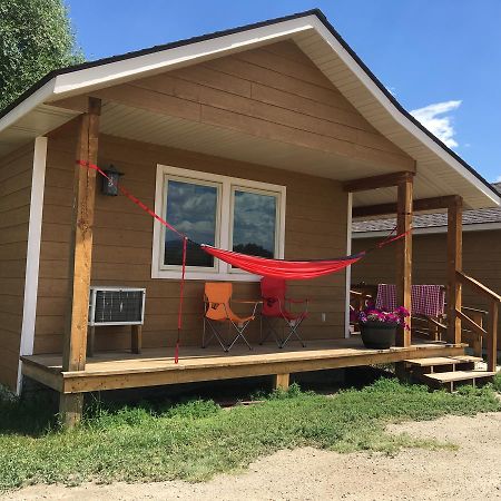 Вилла Pioneer Mountain Cabins Бьютт Экстерьер фото