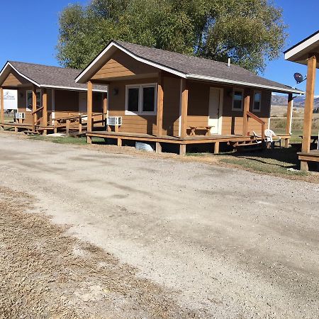 Вилла Pioneer Mountain Cabins Бьютт Экстерьер фото